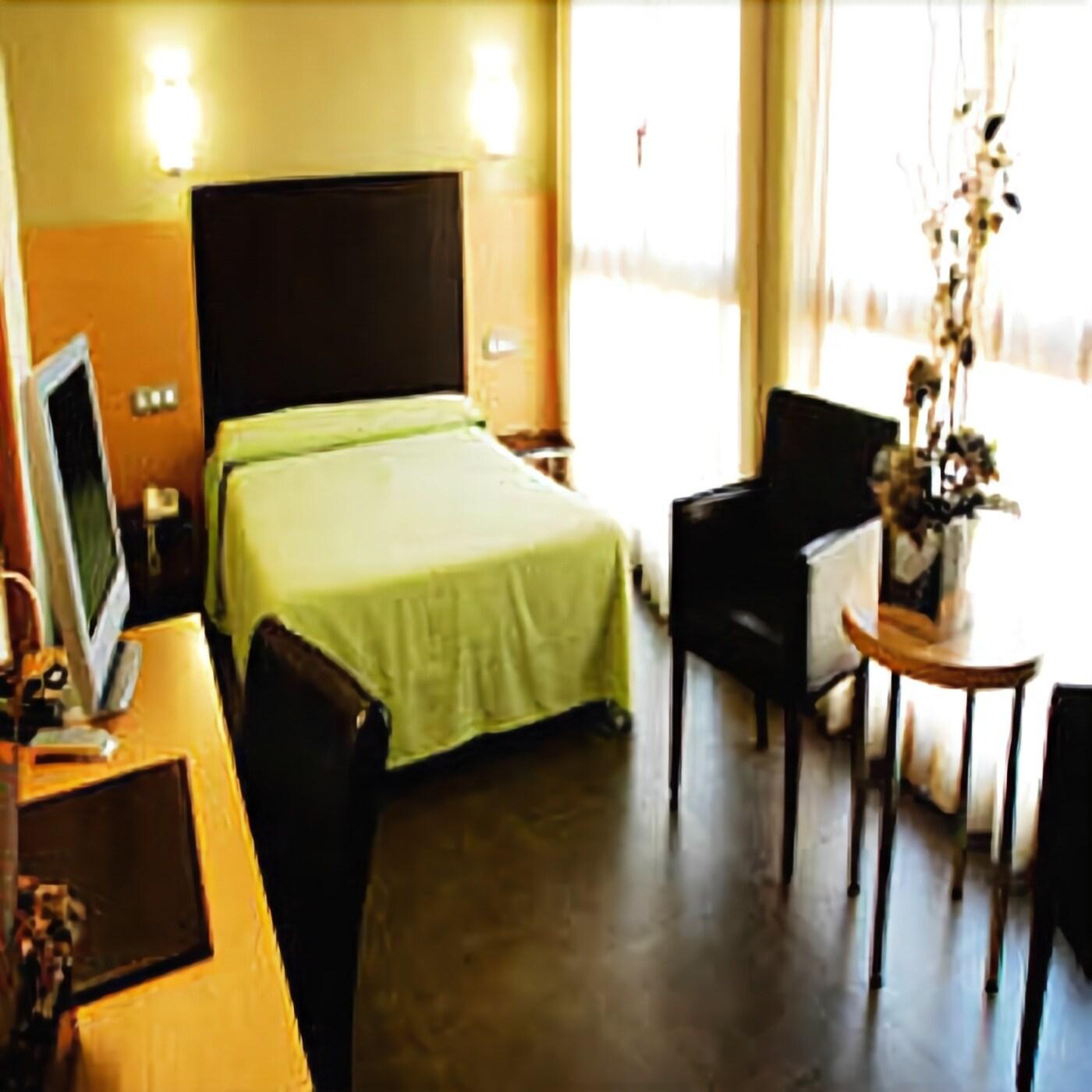 Hotel Pere III El Gran Vilafranca del Penedès Extérieur photo