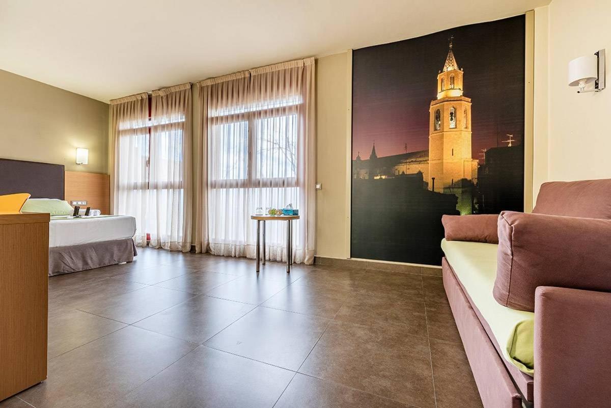 Hotel Pere III El Gran Vilafranca del Penedès Extérieur photo