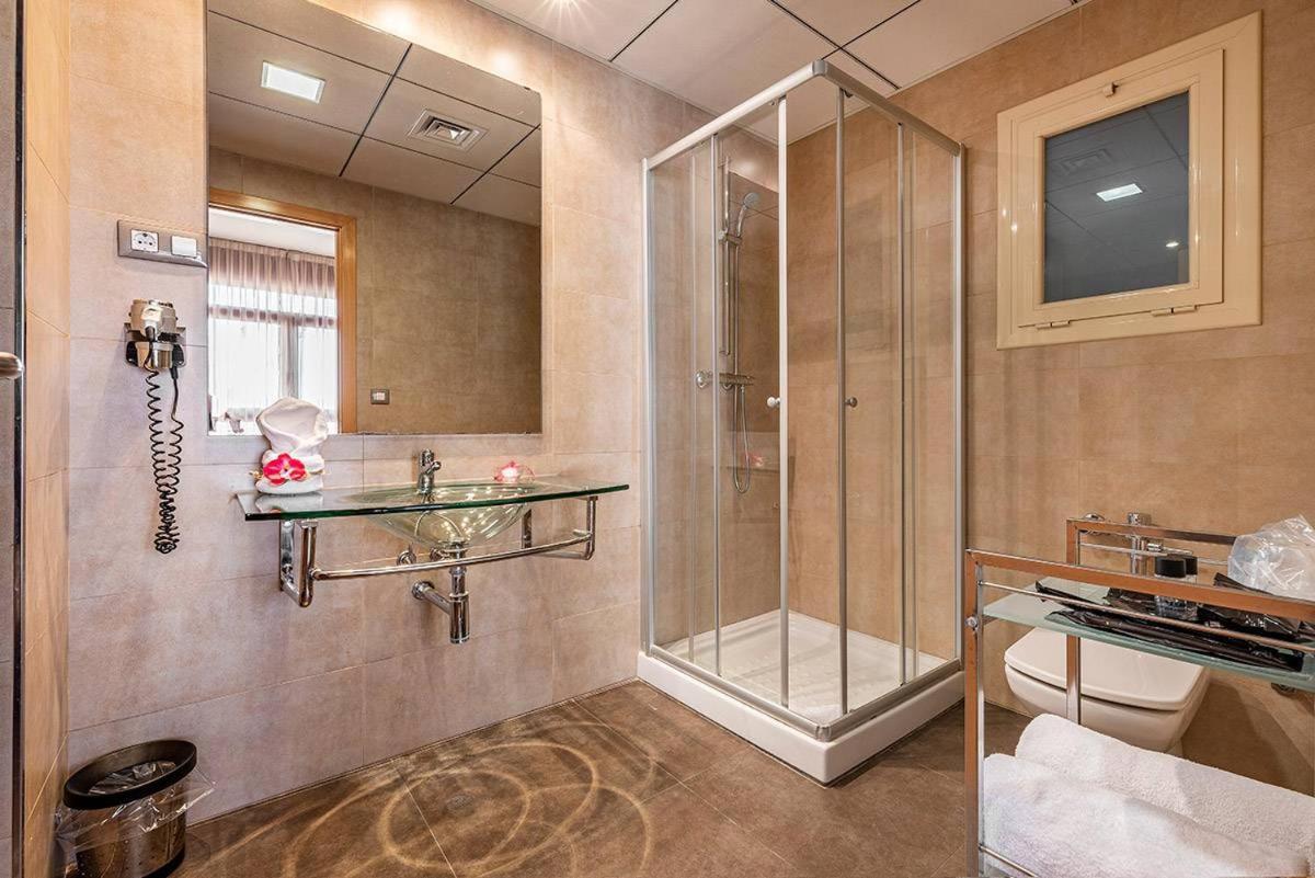 Hotel Pere III El Gran Vilafranca del Penedès Extérieur photo