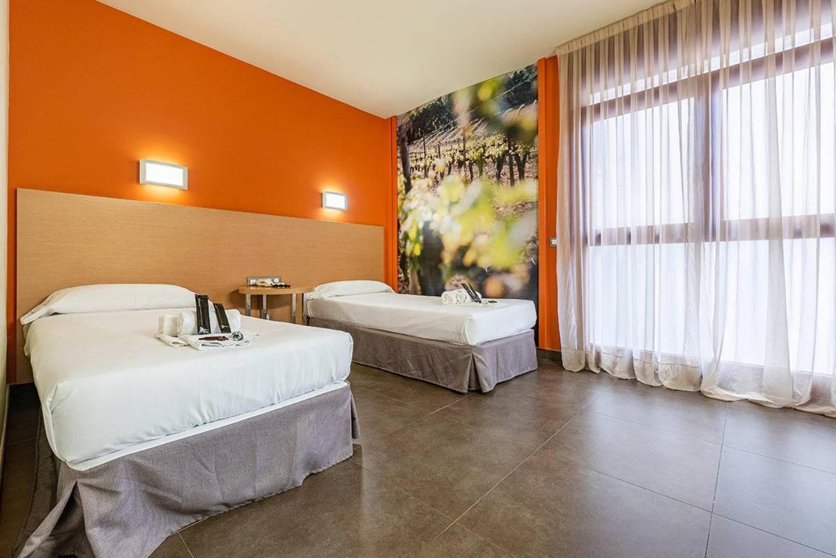 Hotel Pere III El Gran Vilafranca del Penedès Extérieur photo